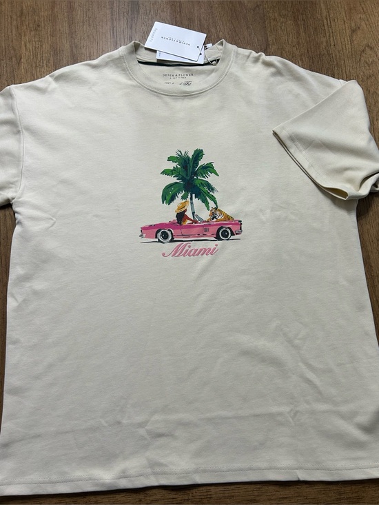 Denim & Flower Other - NWT Denim & Flower Ricky Singh Miami Palm Graphic Tee - Cream